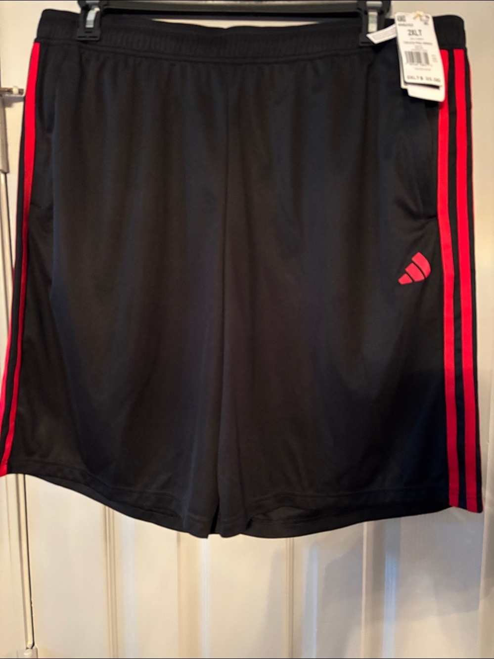 Adidas 3 red stripes black basketball shorts NWT